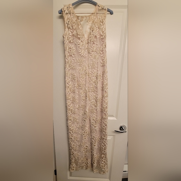Floor length, cream coloured Ralph Lauren Dress - Picture 3 of 4